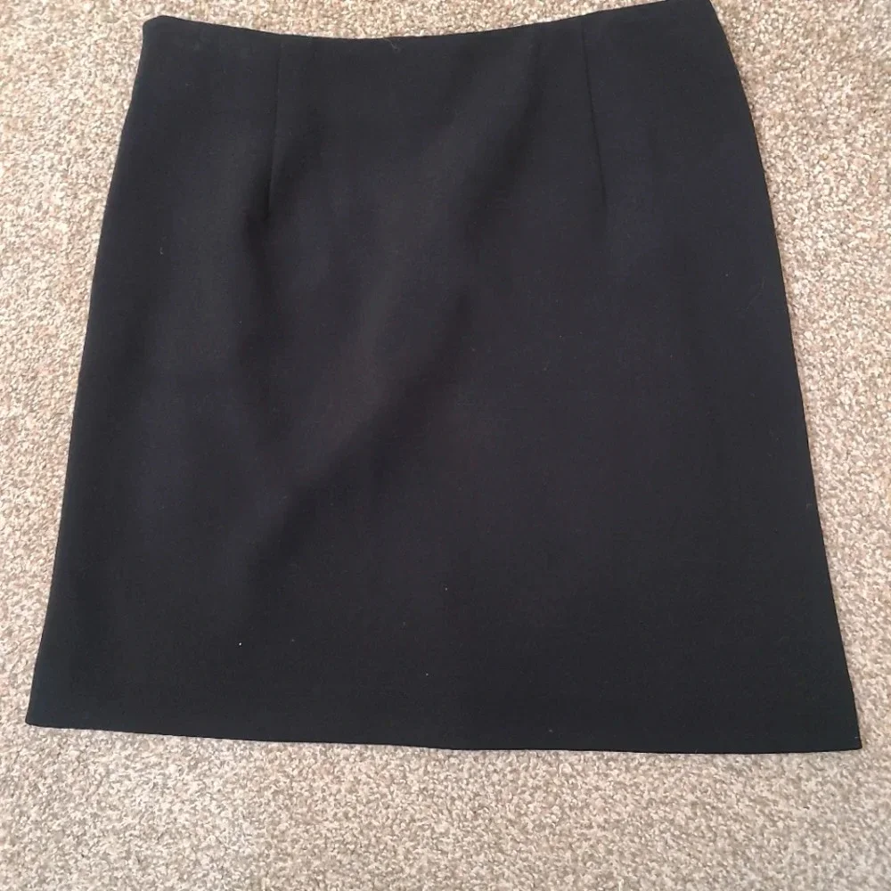 Loft black mini skirt with shiny gold buttons - Picture 2 of 2